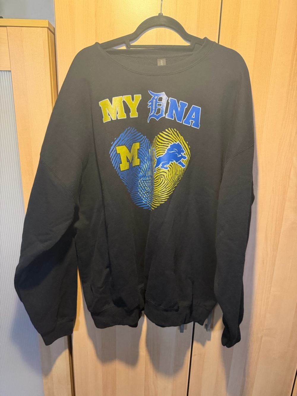 Black 'My DNA' Graphic Crewneck Sweatshirt - University M Design 3XL
